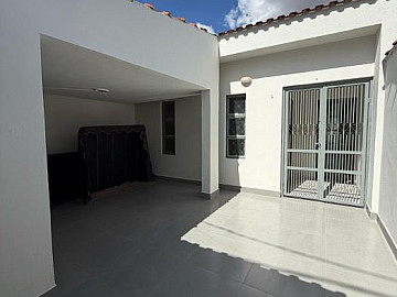 Casa na Vila Virg�nia