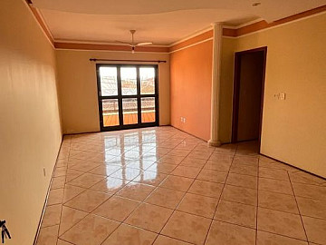 Apartamento na Vila Tib�rio