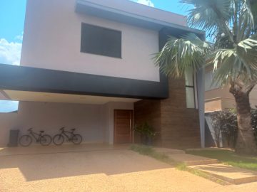 Casa no Condomínio Terras de Siena